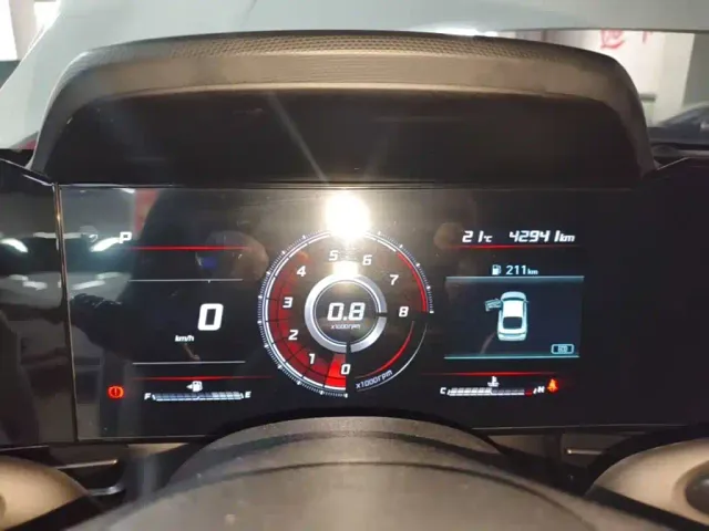 Hyundai Elantra — Фото автомобиля 11