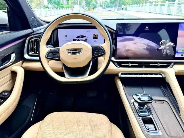 Geely Xingyue L — Фото автомобиля 11