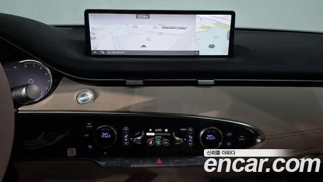Genesis GV70 — Фото автомобиля 18
