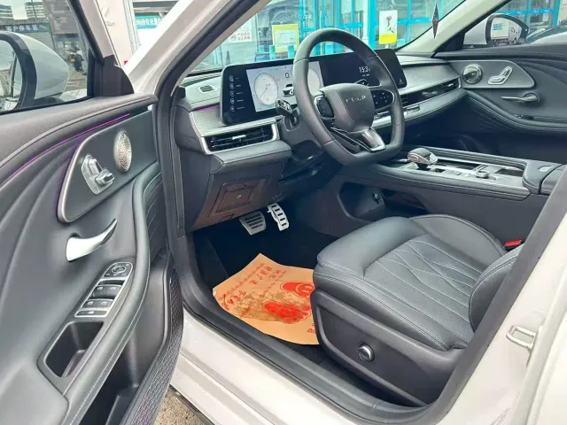 Chery Arrizo 8 — Фото автомобиля 3