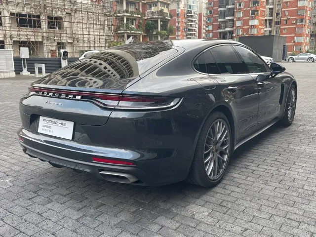 Porsche Panamera — Фото автомобиля 12