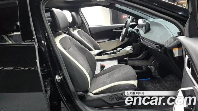Kia EV6 — Фото автомобиля 18