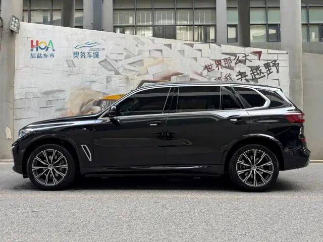 BMW X5 — Фото автомобиля 3