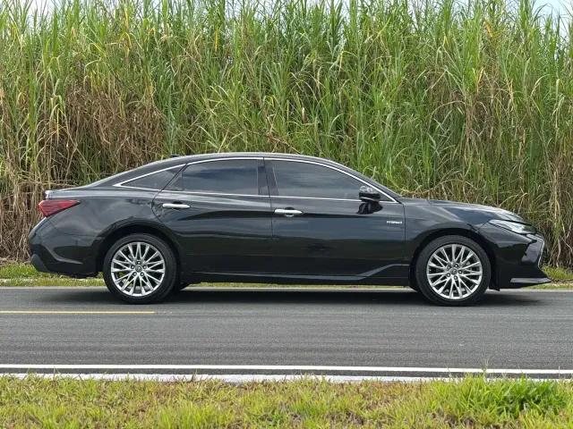 Toyota Avalon — Фото автомобиля 4