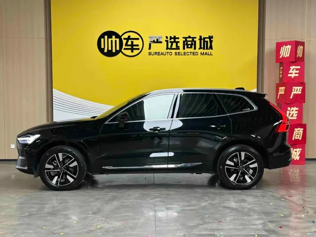 Volvo XC60 — Фото автомобиля 4