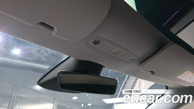 Tesla Model 3 — Фото автомобиля 19