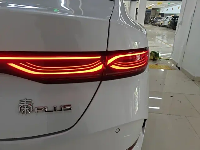 BYD Qin PLUS — Фото автомобиля 7