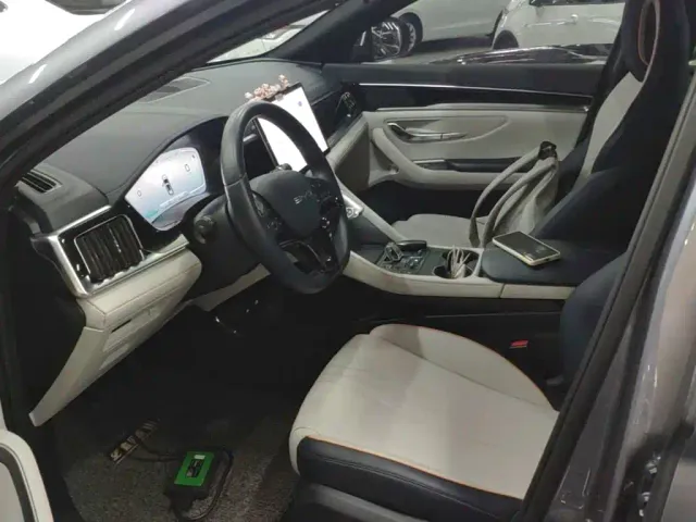 BYD Song PLUS — Фото автомобиля 14