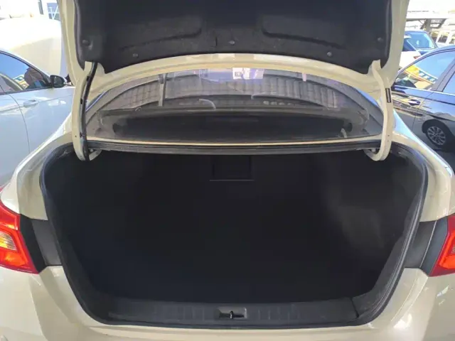 Nissan Sylphy — Фото автомобиля 18