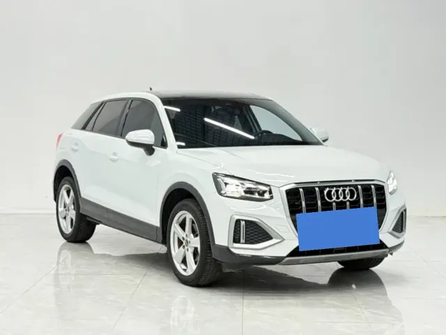 Audi Q2L — Фото автомобиля 3