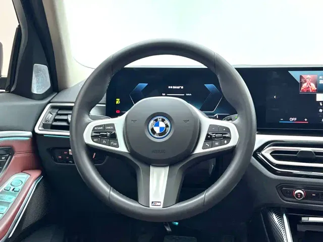 BMW i3 — Фото автомобиля 14