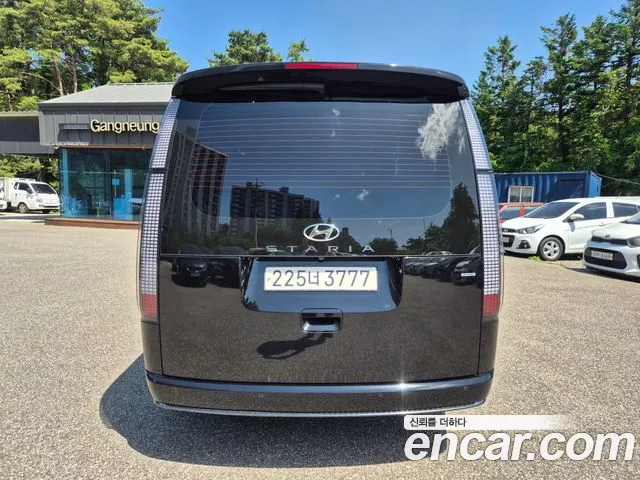 Hyundai Staria Staria — Фото автомобиля 4