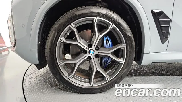 BMW X5 xDrive 40i M Sport — Фото автомобиля 4