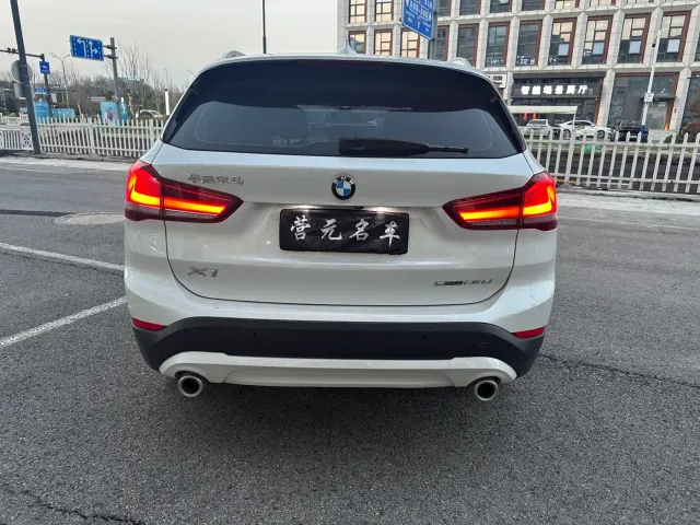 BMW X1 — Фото автомобиля 9
