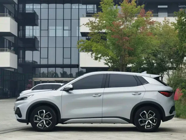 BYD Yuan PLUS — Фото автомобиля 4