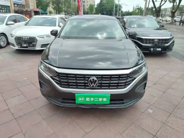 Volkswagen Passat — Фото автомобиля 2