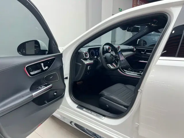 Mercedes-Benz C-Class — Фото автомобиля 14