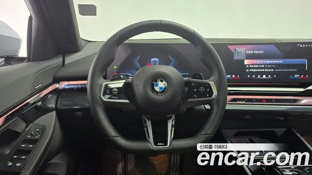 BMW 5 Series G60 — Фото автомобиля 19