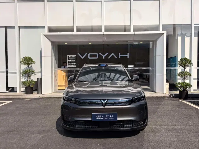 Voyah FREE — Фото автомобиля 2