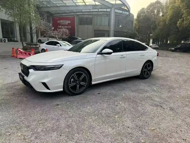 Honda Inspire — Фото автомобиля 2