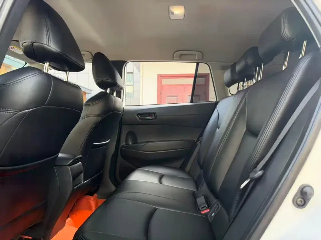 Toyota Corolla Cross — Фото автомобиля 9
