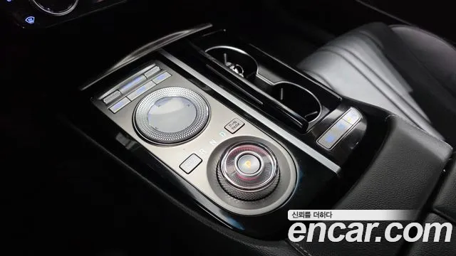 Genesis G80 RG3 — Фото автомобиля 12