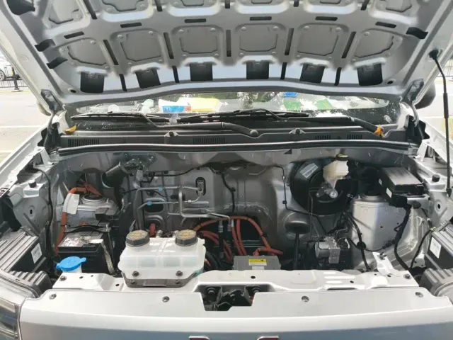 Wuling Rongguang EV — Фото автомобиля 21