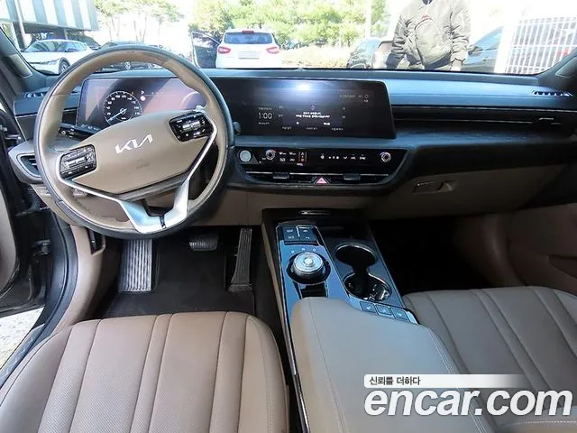 Kia K8 — Фото автомобиля 7