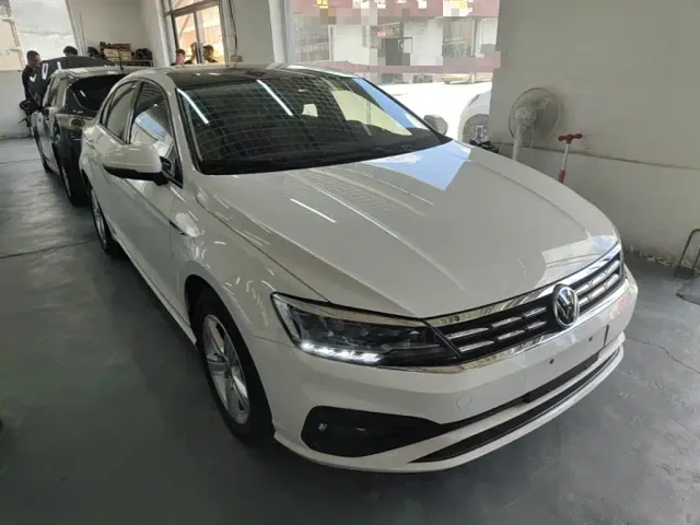 Volkswagen Lamando — Фото автомобиля 3