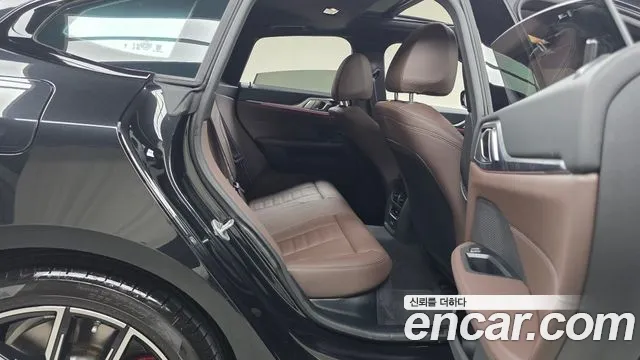 BMW 4-Series 4 серия (G22) 420i M Sport Pro Gran Coupe — Фото автомобиля 11