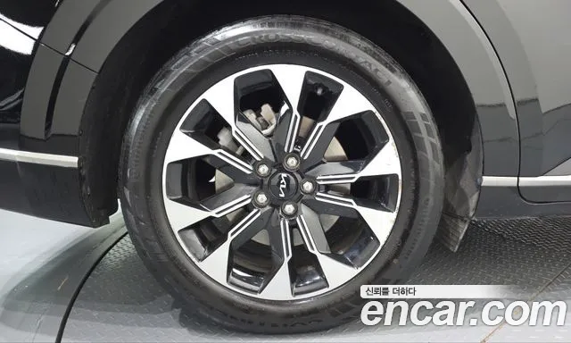 Kia Carnival 4th Gen — Фото автомобиля 5
