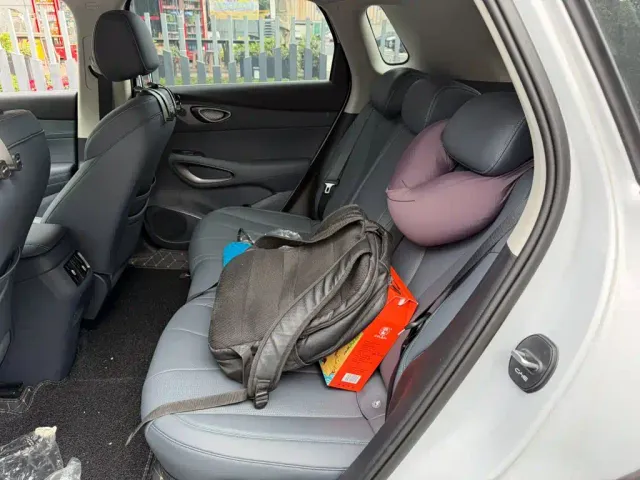 BYD Seal 05 DM-i — Фото автомобиля 12
