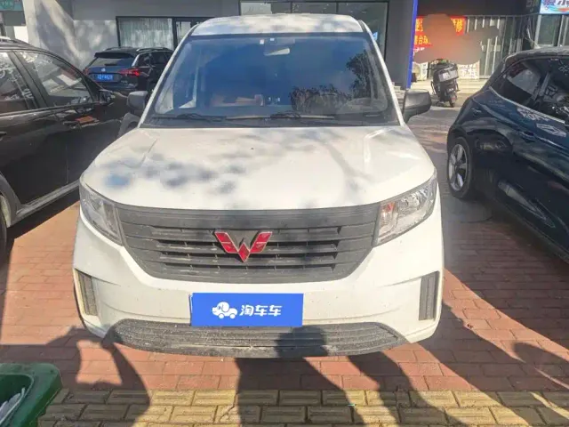 Wuling Zhengcheng — Фото автомобиля 2