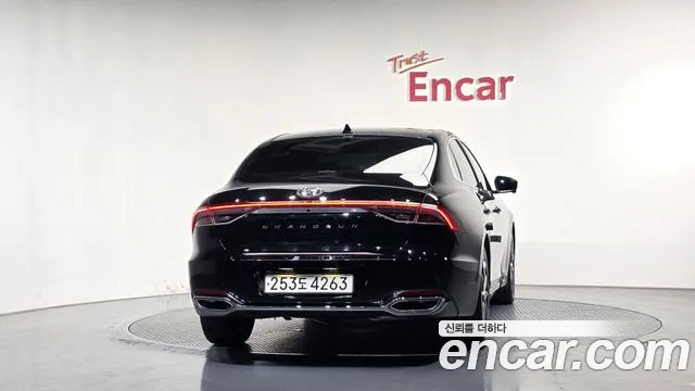 Hyundai Grandeur New — Фото автомобиля 4