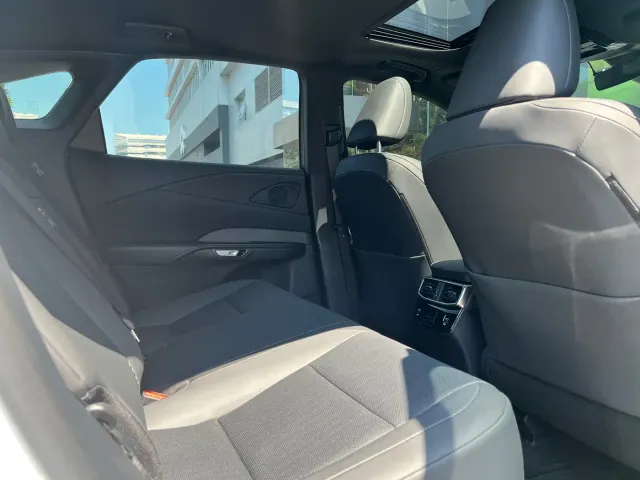 Lexus RX — Фото автомобиля 10