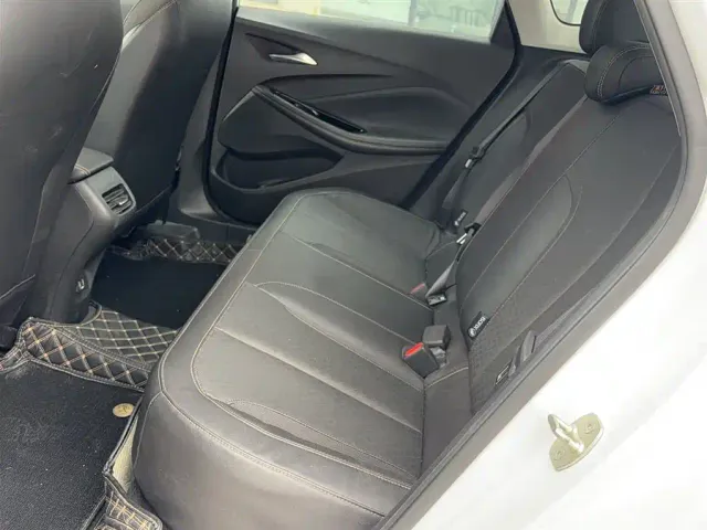 Buick Verano — Фото автомобиля 18