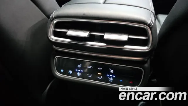 Genesis GV80 — Фото автомобиля 19