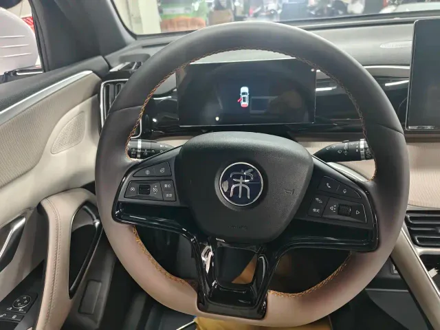 BYD Song Pro — Фото автомобиля 10