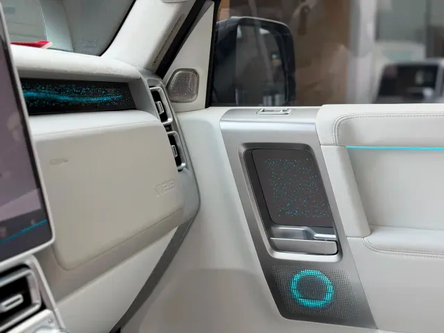 iCAR V23 — Фото автомобиля 6