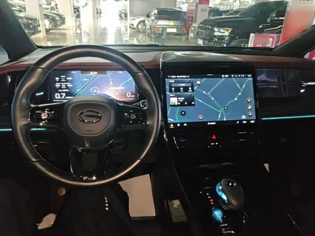 GAC Trumpchi M8 — Фото автомобиля 9