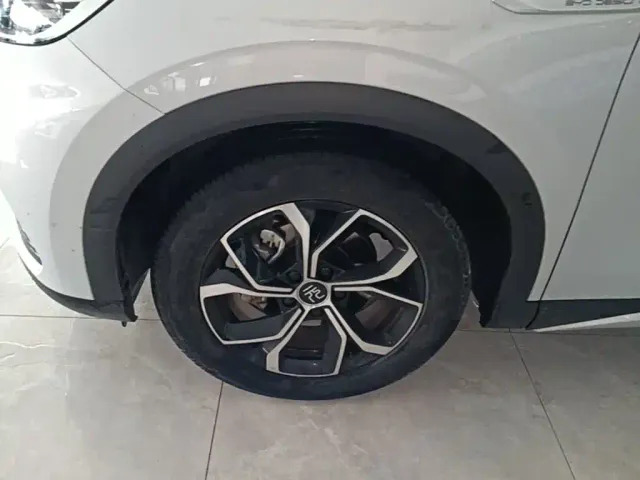 BYD Yuan PLUS — Фото автомобиля 22