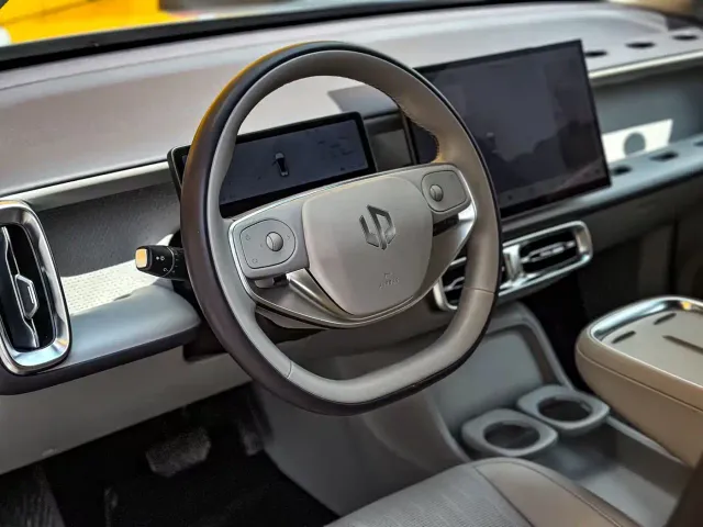 Leapmotor B10 — Фото автомобиля 4