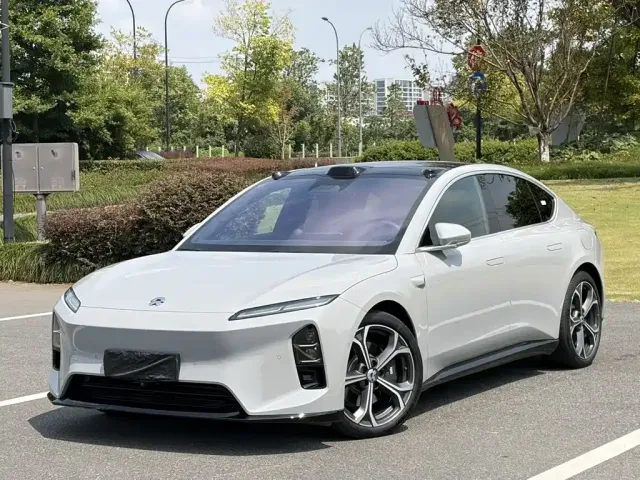 Фотография автомобиля — Nio ET5