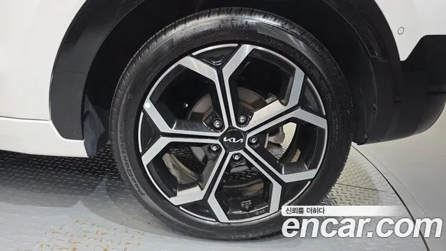 Kia Niro The All New Niro Signature — Фото автомобиля 21