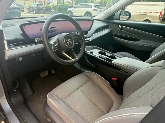 Buick E5 — Фото автомобиля 9