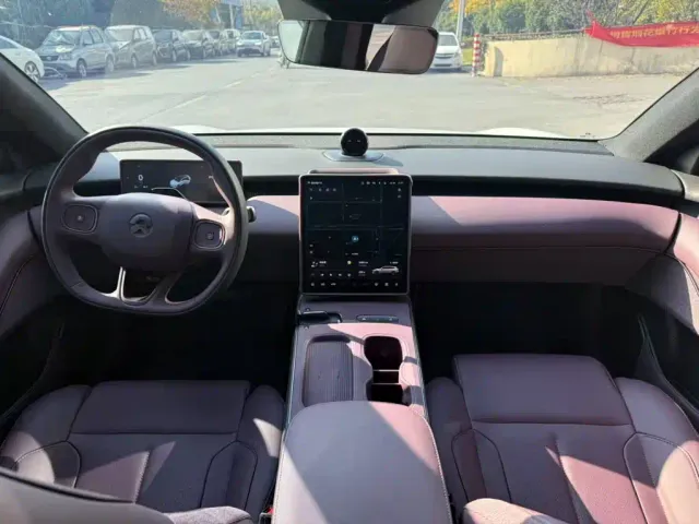 NIO NIO ET5T 2024 75kWh Touring — Фото автомобиля 5