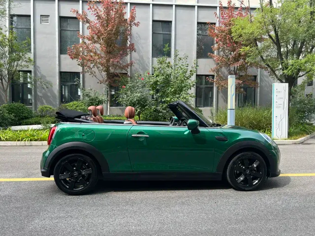 MINI Hatch — Фото автомобиля 10