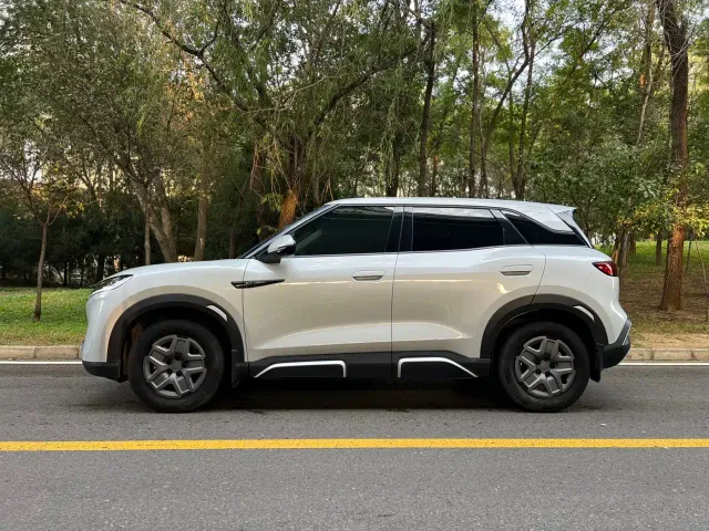 BYD Yuan UP — Фото автомобиля 6