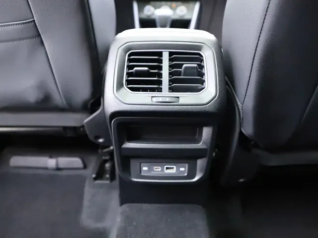 Volkswagen Tiguan L — Фото автомобиля 15