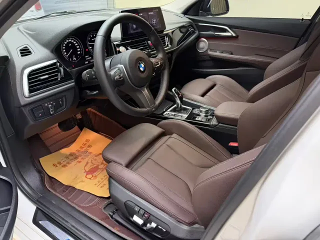 BMW 1 Series — Фото автомобиля 2